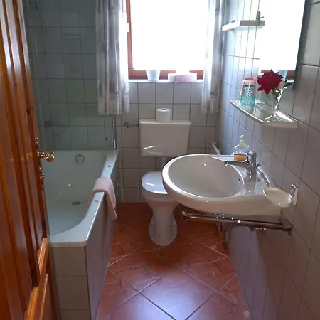 Lejlighed Haus Christof Private Naehe Woerthersee Und Ossiacher *